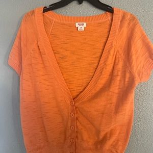 Short sleeved sweater